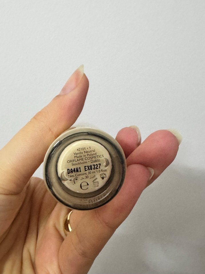 Oriflame Giordani Gold Likit Fondöten - Görsel 4