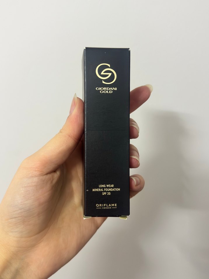 Oriflame Giordani Gold Likit Fondöten - Görsel 2