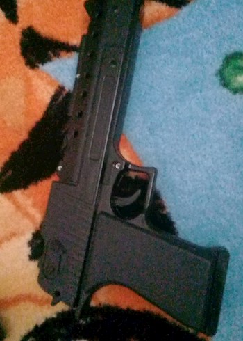 Siyah Oyuncak Tabanca - Görsel 2