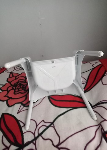 Beyaz Plastik Bebek Sandalyesi - Görsel 3