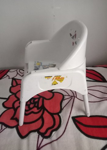 Beyaz Plastik Bebek Sandalyesi - Görsel 2