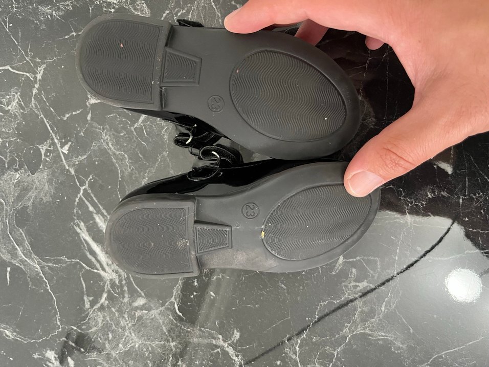 Kız Çocuk Siyah Rugan Fiyonk Detaylı Babet 23 numara - Görsel 3