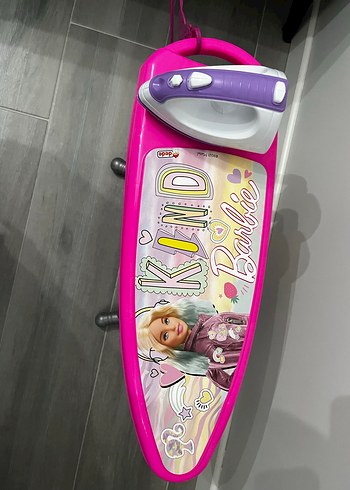 Barbie Çocuk Ütü Seti - Görsel 2