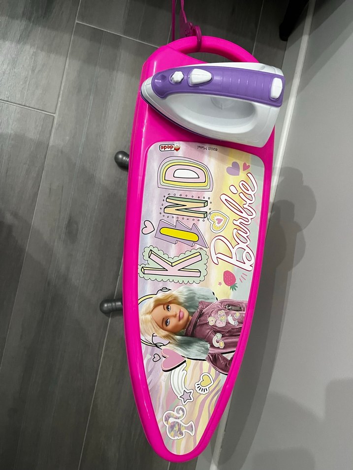 Barbie Çocuk Ütü Seti - Görsel 2