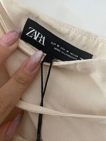 m Beden beyaz Renk Zara Pantolon