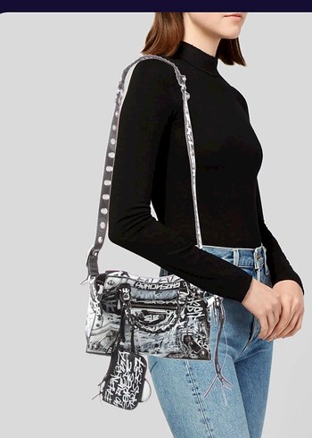 Balenciaga balencıaga çanta bu ilanı almayın