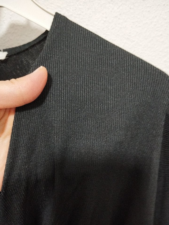 Siyah V Yaka Uzun Kollu Keten Bluz - Görsel 2