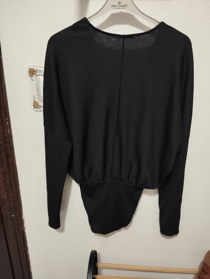 Siyah V Yaka Uzun Kollu Keten Bluz - Görsel 4