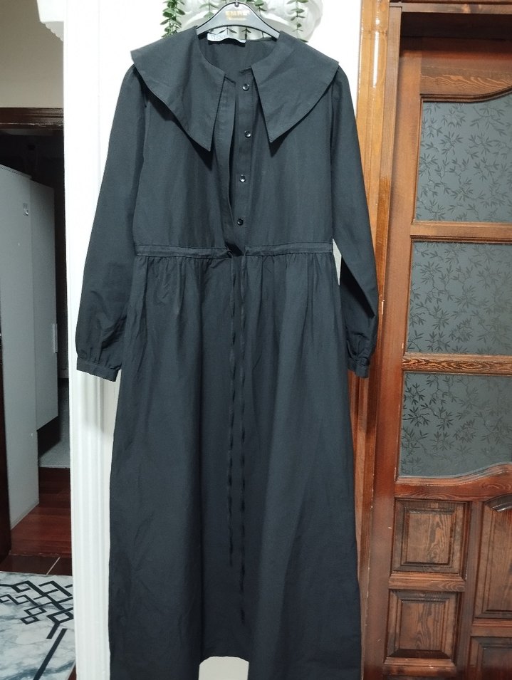 Uzun Siyah Gotik Kadın Elbise - Görsel 2