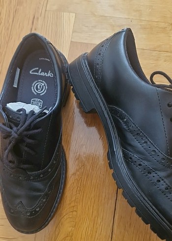 Clarks Siyah %100 Deri Kız Çocuk Özel Ayakkabı - Görsel 4