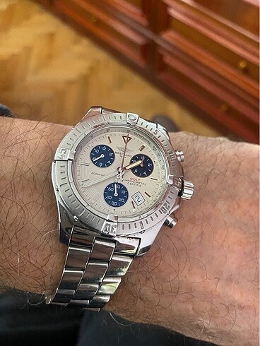 BRETLİNG COLD?.41 mm. A 73380. 79 bin liradır