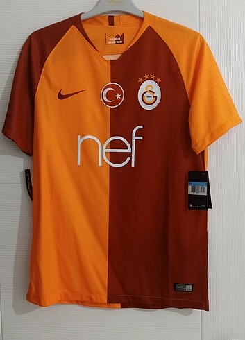 GALATASARAY FORMASİ ETİKETLİ