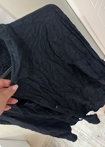 Kadın Siyah Dökümlü  Gömlek - Görsel 4