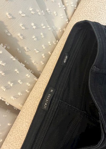 Kadın Siyah Dar Kesim Midi Kot Pantolon - Görsel 2