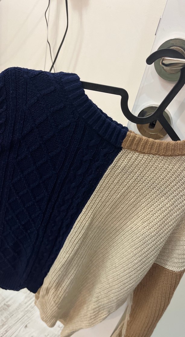 Rahat Kesim Renk Bloklu Kadın Triko Kazak - Görsel 3