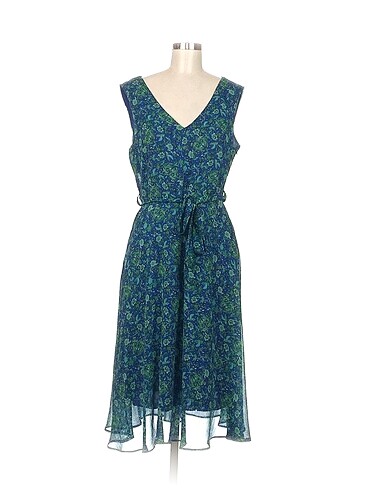 Batik Kısa Elbise %70 İndirimli.