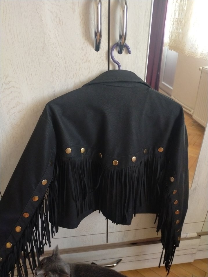 Siyah Deri Püsküllü Mini Ceket - Görsel 4