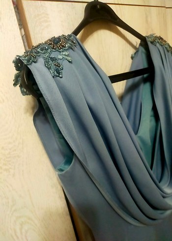 Drapeli V Yaka Uzun Mavi Abiye Elbise - Görsel 5