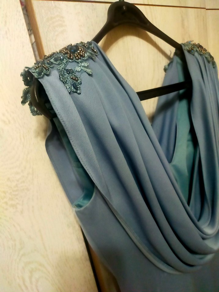 Drapeli V Yaka Uzun Mavi Abiye Elbise - Görsel 5