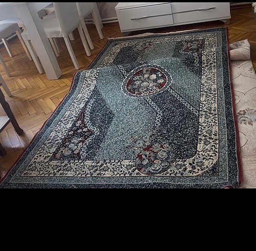 Merinos 4 metre halı temız