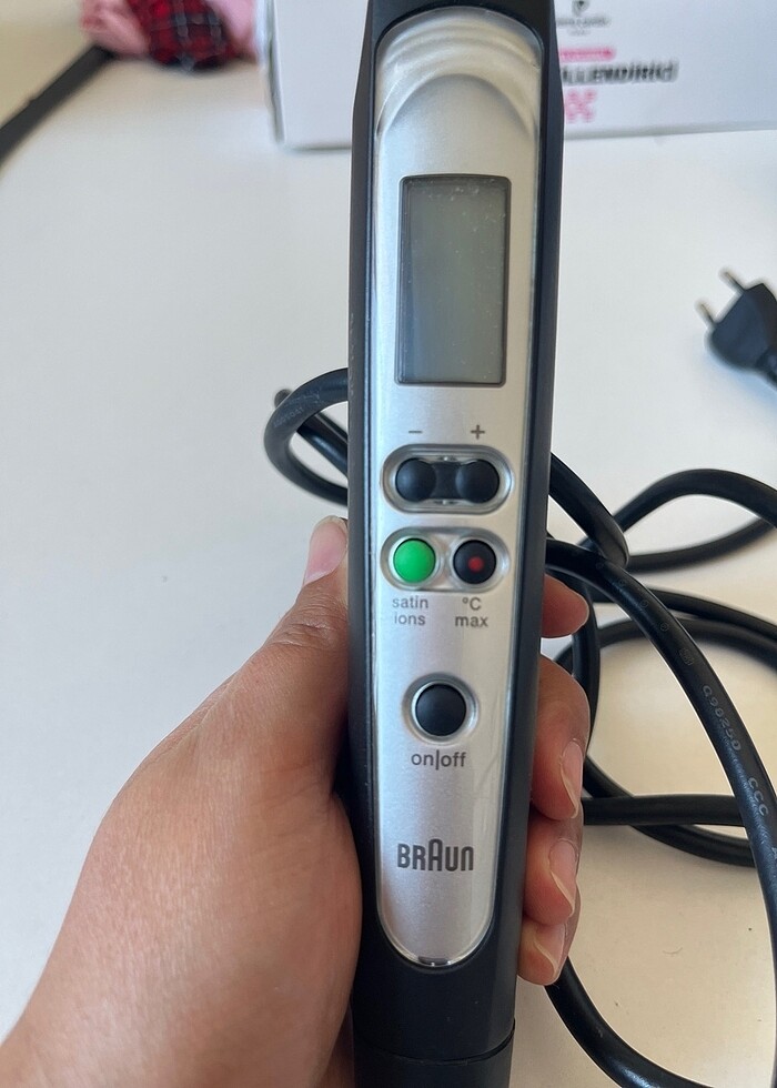 Saç Düzleştirici - Görsel 3