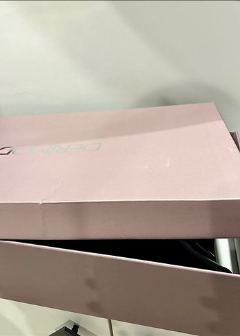 Siyah Deri Tokalı Dizüstü Kadın Çizme - Görsel 4