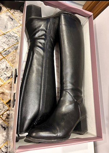 Siyah Deri Tokalı Dizüstü Kadın Çizme - Görsel 3