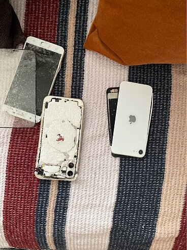 iPhone 11 ıphone Se galaxy