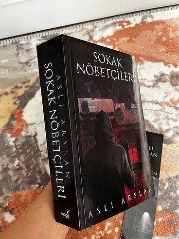 Sokak Nöbetçileri - Aslı Arslan