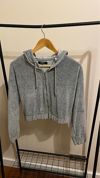 Bershka Gri kadife crop hırka