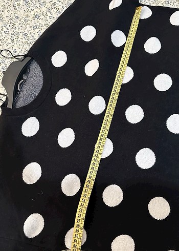Siyah Beyaz Puantiyeli Salaş Triko Kazak - Görsel 3