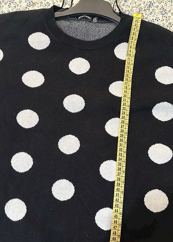Siyah Beyaz Puantiyeli Salaş Triko Kazak - Görsel 4