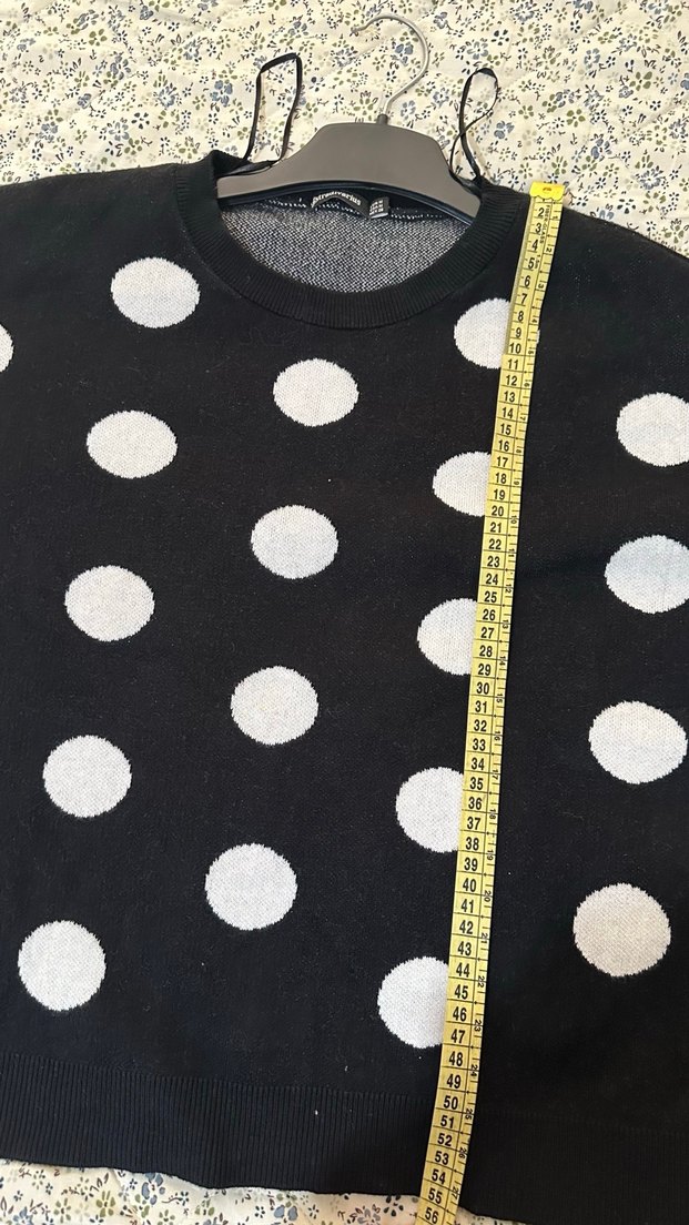 Siyah Beyaz Puantiyeli Salaş Triko Kazak - Görsel 4