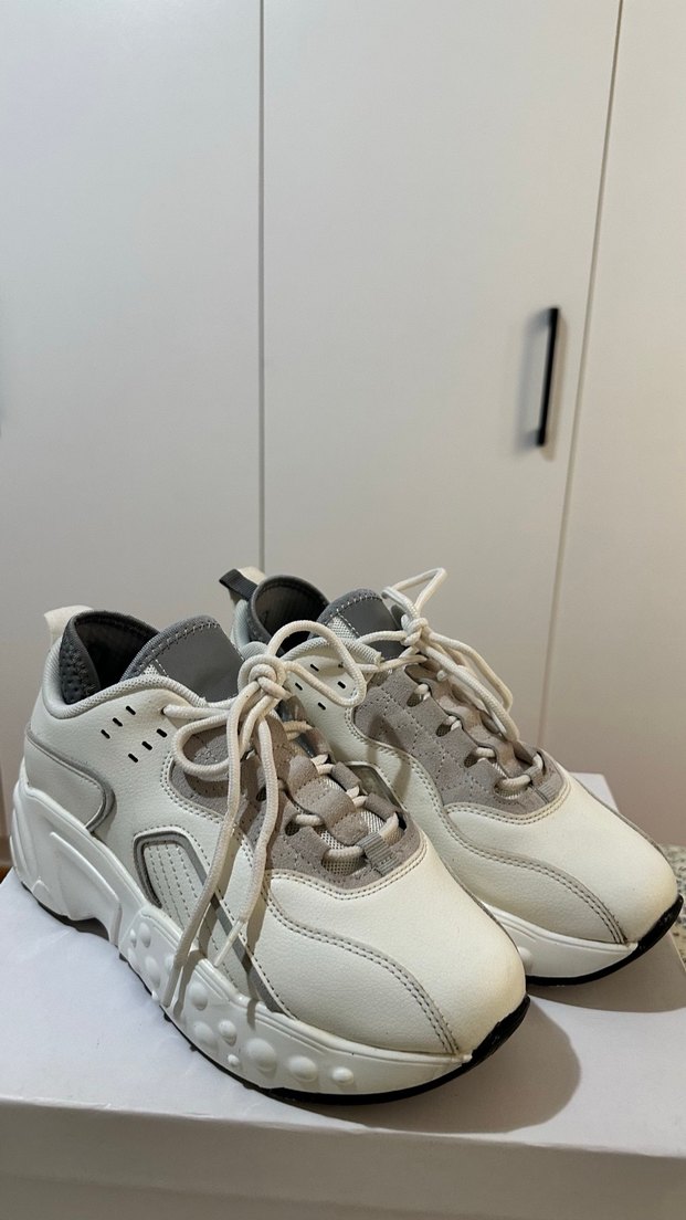 Beyaz Gri Platform Topuklu Kadın Spor Ayakkabı - Görsel 2