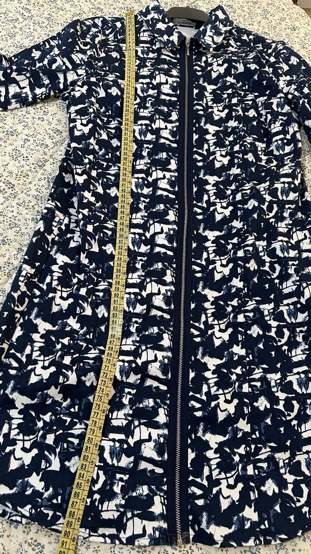 Kadın Lacivert Desenli Uzun Fermuarlı Yağmurluk - Görsel 3