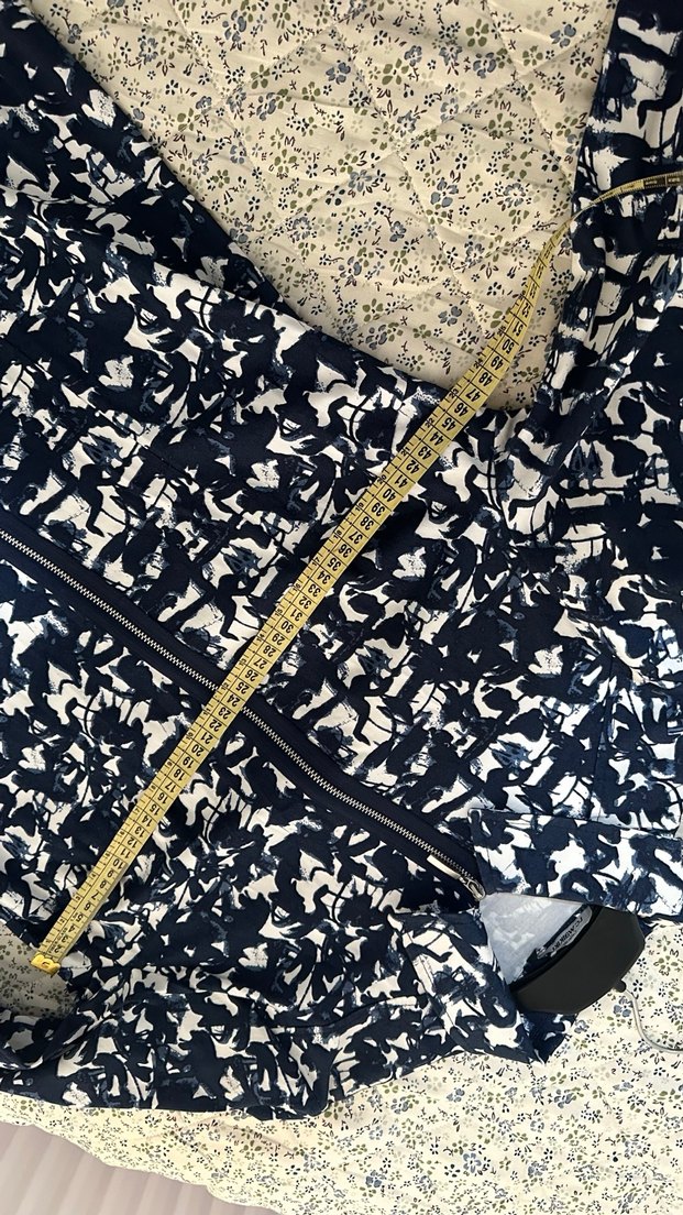 Kadın Lacivert Desenli Uzun Fermuarlı Yağmurluk - Görsel 4