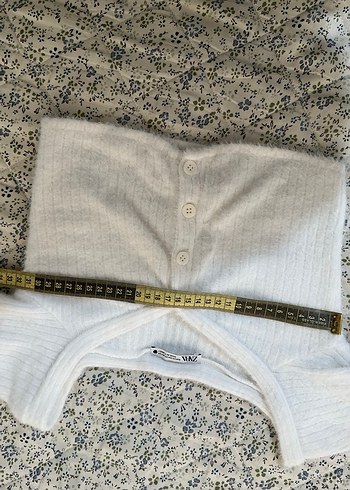 Beyaz V Yaka Uzun Kollu Crop Top - Görsel 7