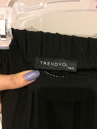 Trendyol & Milla Siyah etek