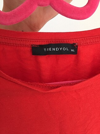 Trendyol & Milla Kırmızı oversize tişört