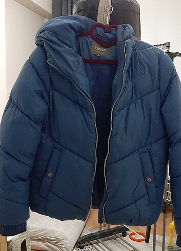 Only marka şişme kadın mont