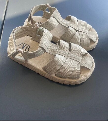 27 Beden Zara çocuk sandalet