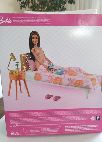 Barbie bebek 