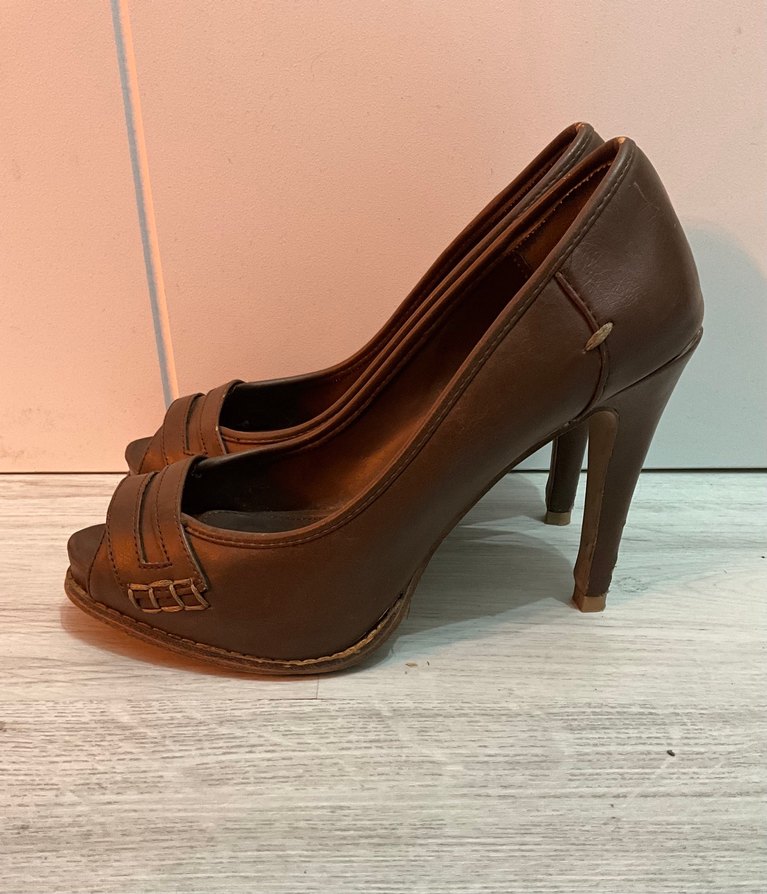 Stradivarius 39 Numara Kahve Deri Topuklu Ayakkabı - Görsel 2
