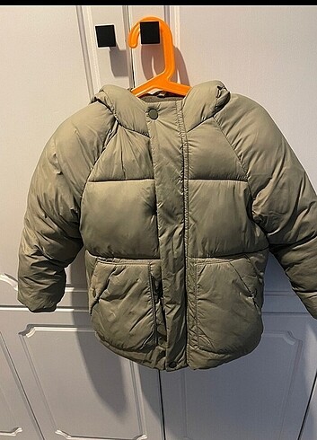 Zara mont