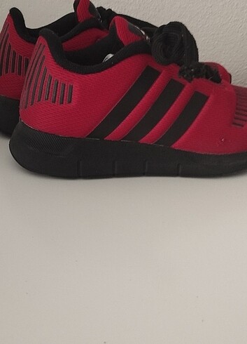 36 Beden kırmızı Renk Adidas spor ayakkabı