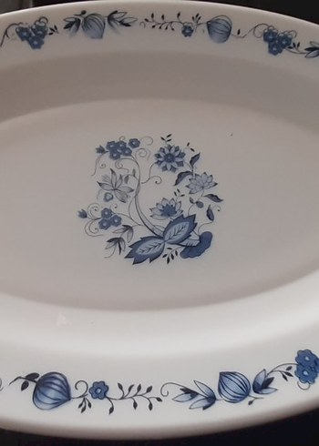 Beden Mavi Çiçek Desenli Gri Yiyecek Kabı