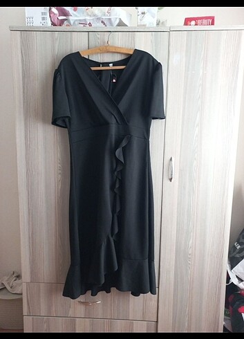 Siyah likralı elbise 