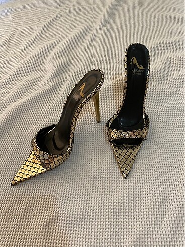 37 Beden çeşitli Renk Stiletto terlik