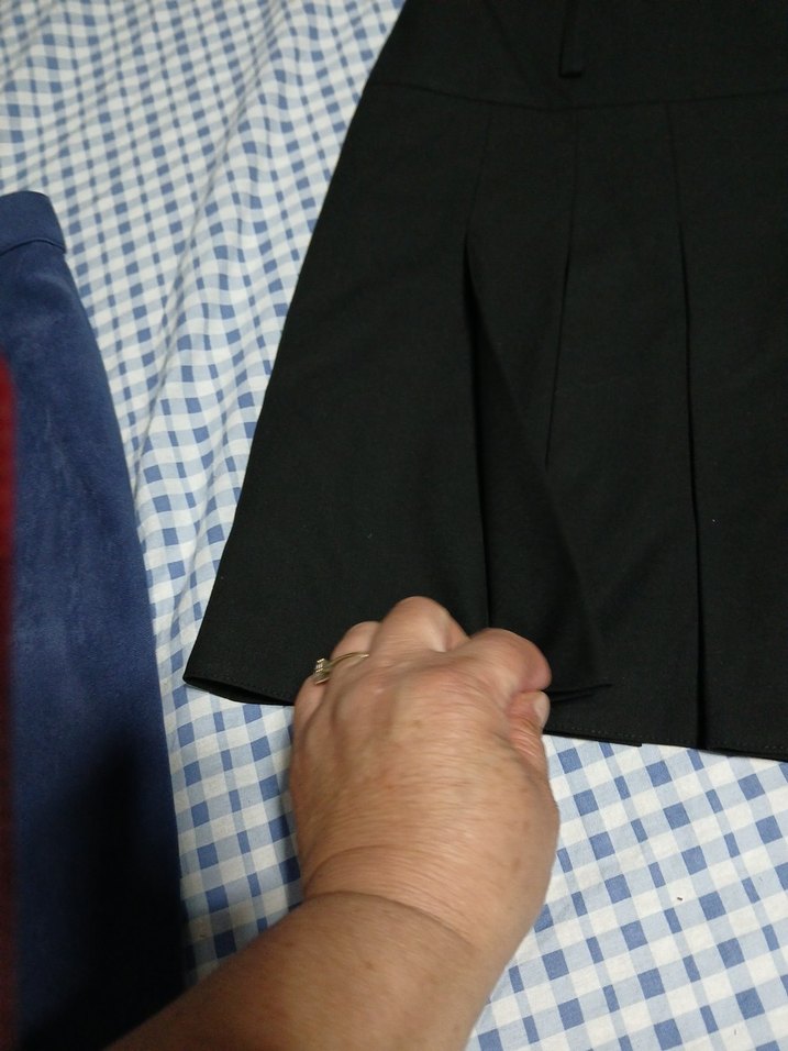 Siyah Pilili Midi Hamile Eteği - Görsel 3