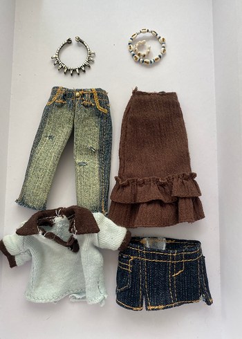 Bratz Bratz kıyafetleri ve aksesuarları